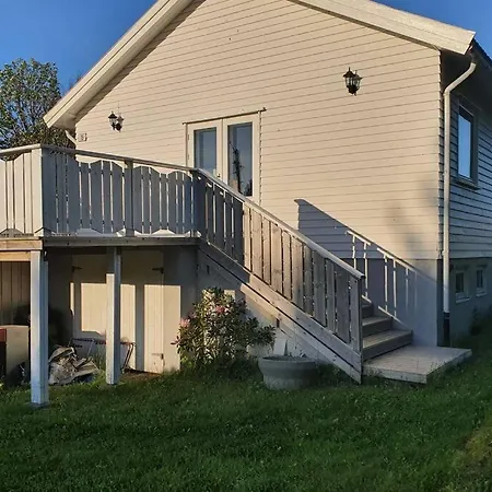 Hus Sentralt I Lofoten