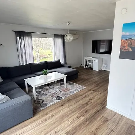 Hus Sentralt I Lofoten Lägenhet *